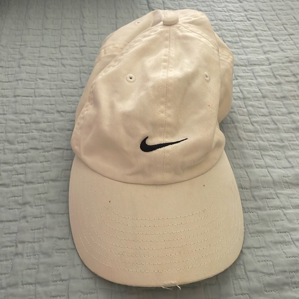 Nike White Logo Hat